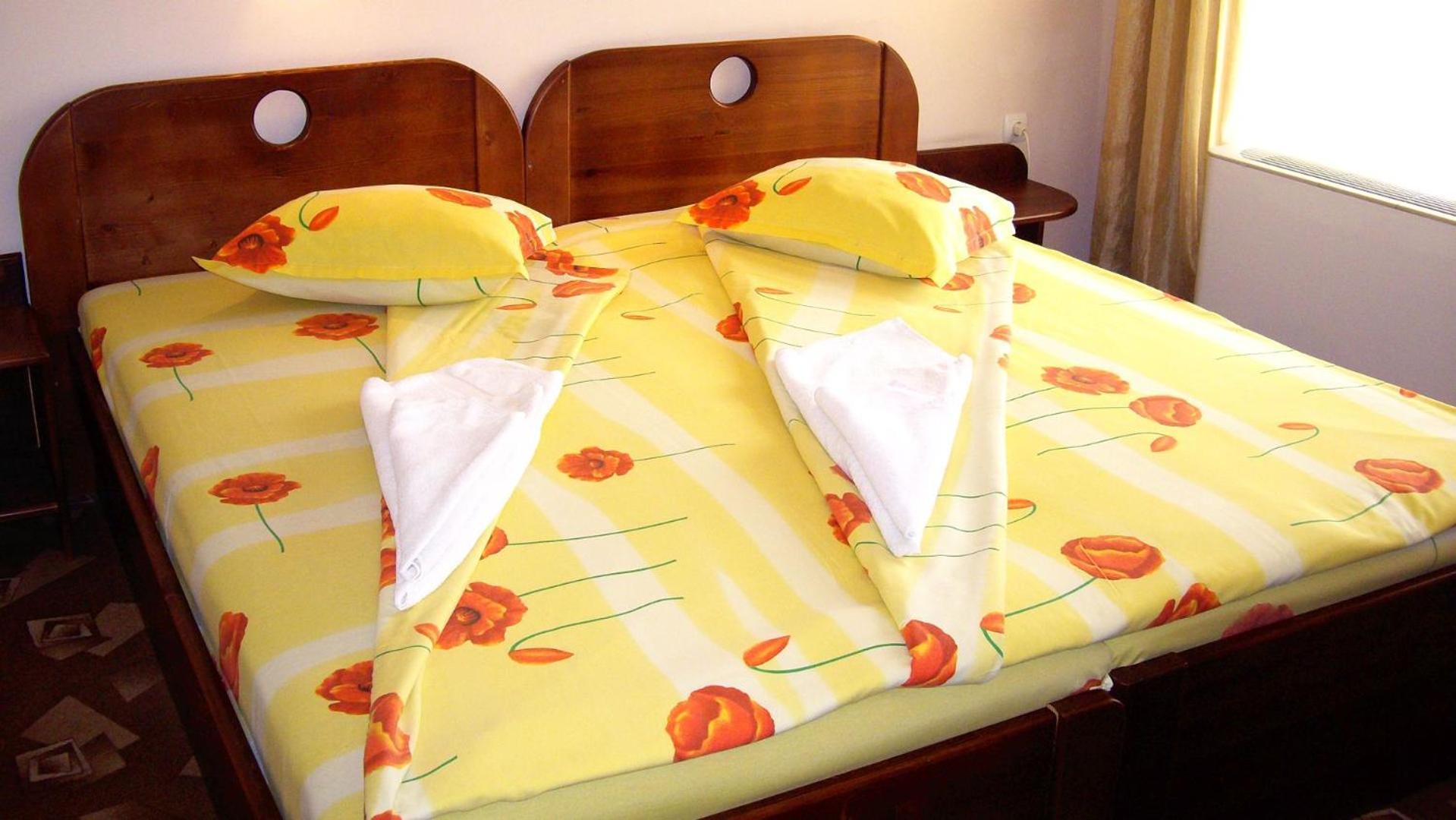 Family Hotel IV Velingrad Bilik gambar
